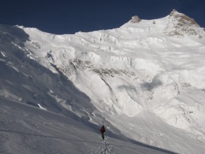 Salita al Chongra Peak - sullo sfondo Nanga Parbat p6240489
